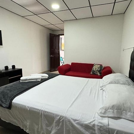 Apartmán Acogedor Apartaestudio Ubicado En La Zona Rosa De Pereira Exteriér fotografie